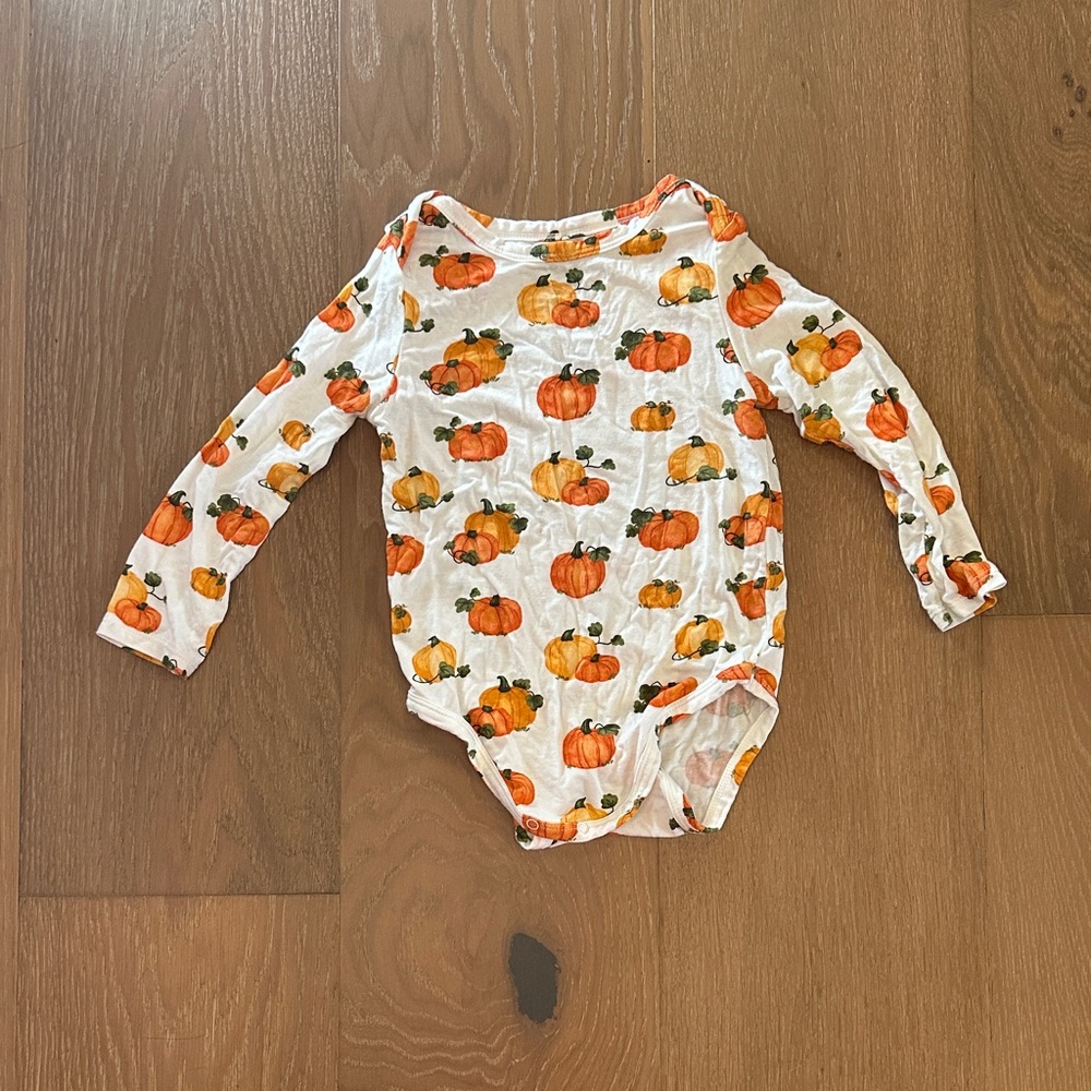 Angel Dear Orange Pumpkin Print Bodysuit
